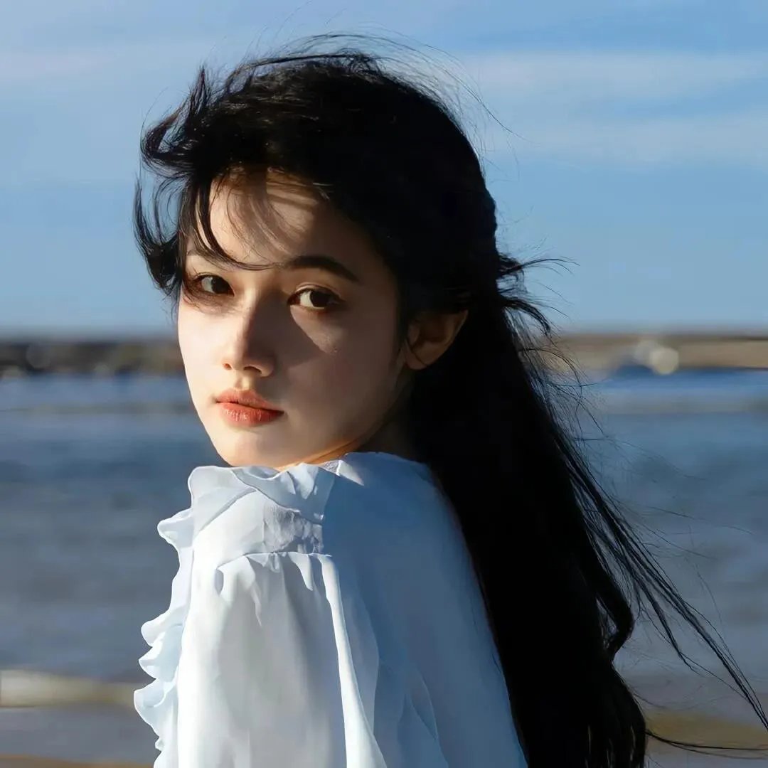 杰森·莫玛 